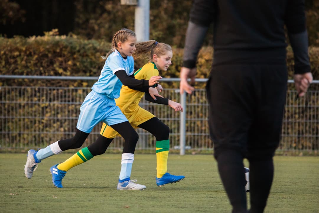BTS incontri scuole associazioni sportive Breaking The Silence incontra i giovani nei centri sportivi e nelle scuole
